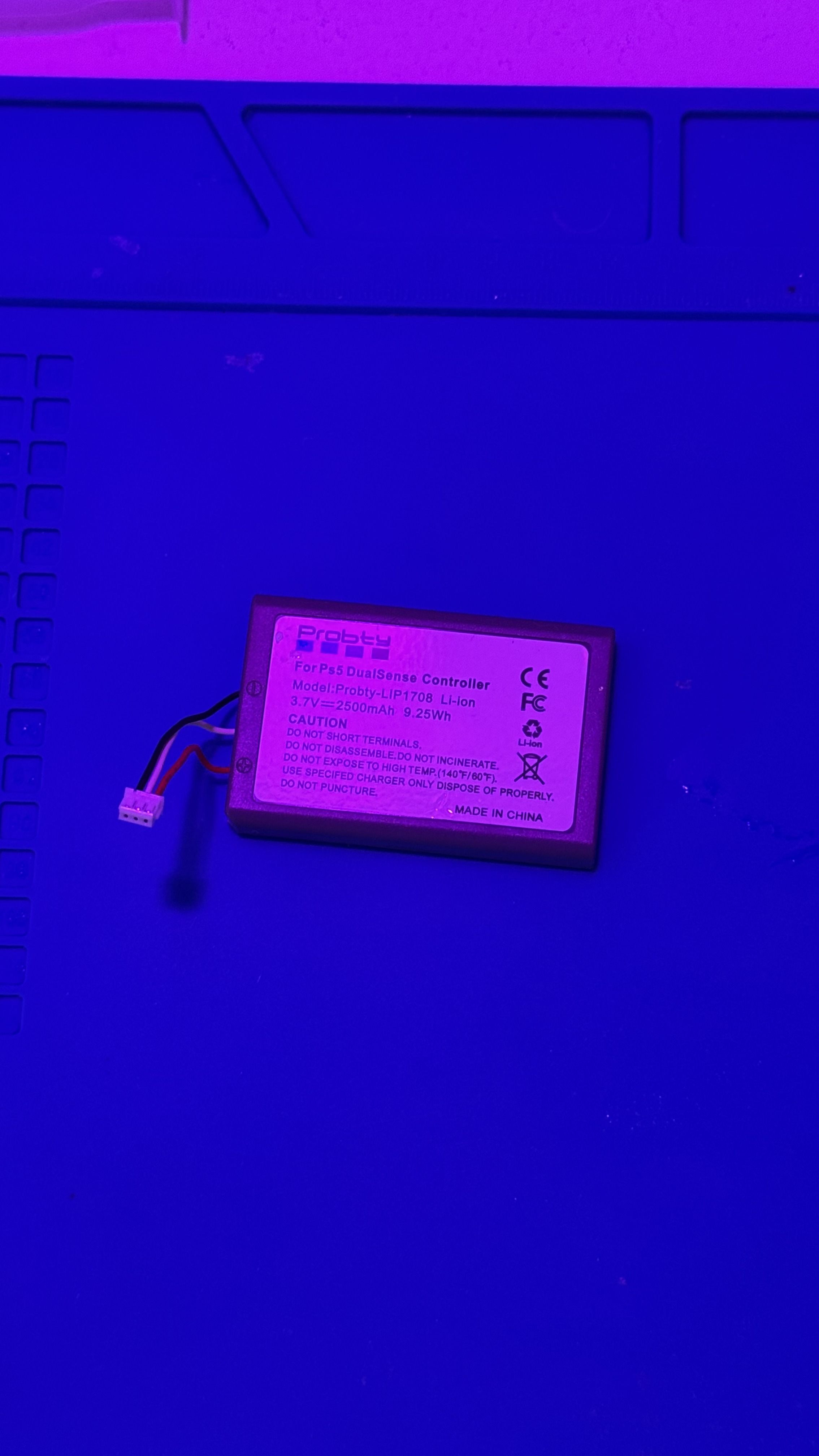 Batterie haute capacité DualSense — AMD LAB